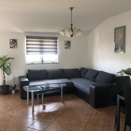 Apartman Sara روفينج المظهر الخارجي الصورة